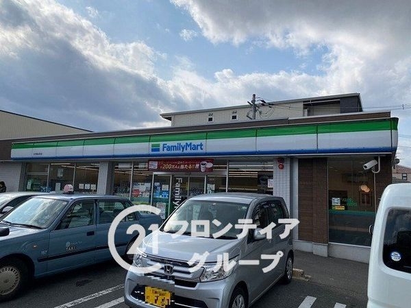 京都市伏見区東大文字町の中古一戸建て(ファミリーマート伏見舞台町店)