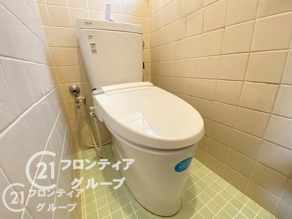 京都市伏見区久我御旅町の中古一戸建て(トイレ)