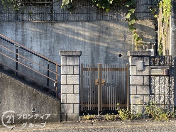 宇治市木幡南山の中古一戸建