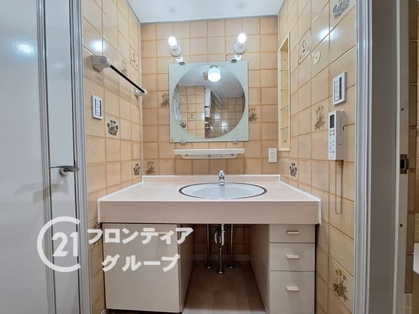 宇治市木幡御蔵山の中古一戸建て