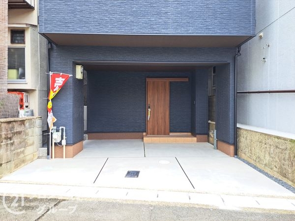 京都市伏見区羽束師鴨川町の新築一戸建