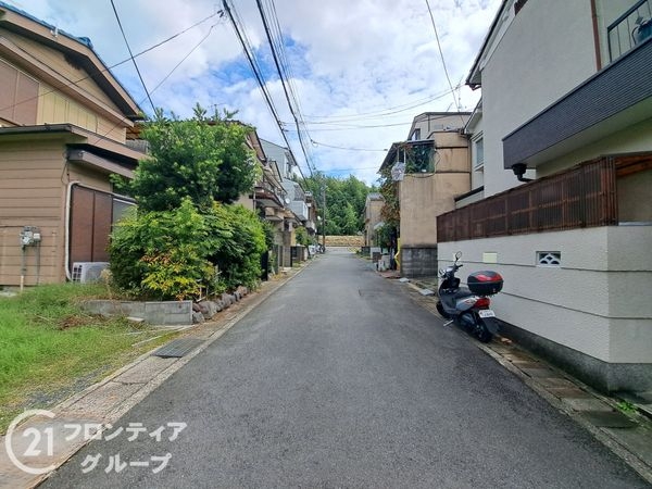 京都市伏見区羽束師鴨川町の新築一戸建