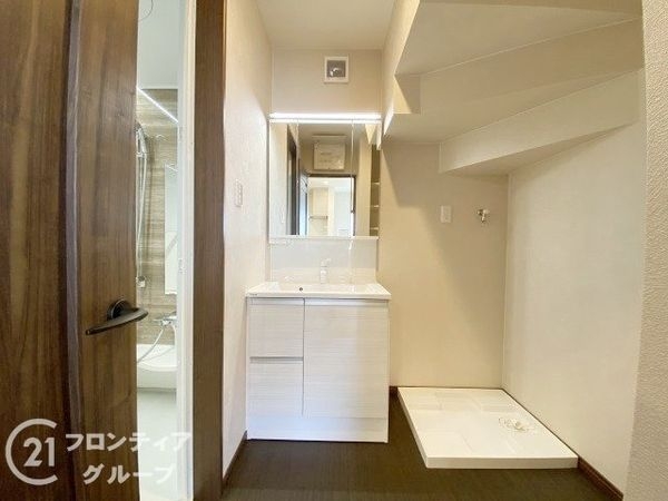 京都市伏見区久我本町の中古一戸建て(洗面台・洗面所)