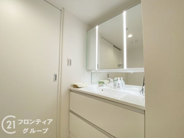 京都市伏見区久我本町の中古一戸建て(洗面台・洗面所)