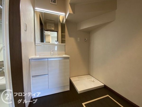 京都市伏見区久我本町の中古一戸建て(洗面台・洗面所)