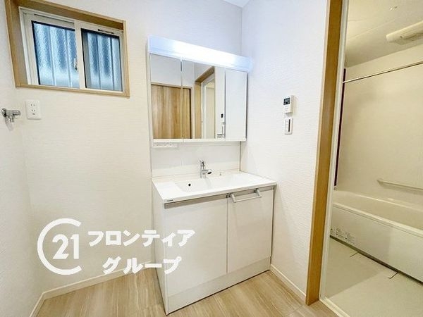 京都市伏見区羽束師古川町の中古一戸建て