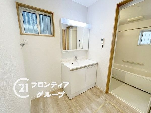 京都市伏見区羽束師古川町の中古一戸建て