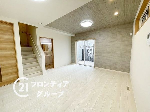 京都市伏見区羽束師古川町の中古一戸建て