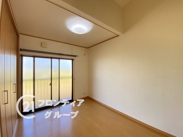 長岡京市神足橋本の中古一戸建て