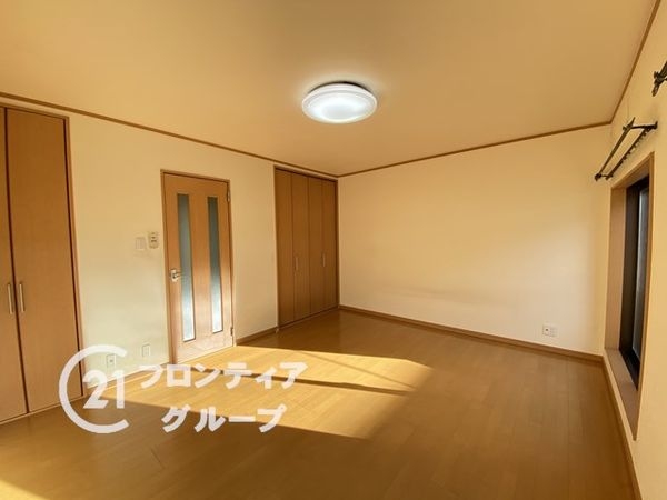 長岡京市神足橋本の中古一戸建て