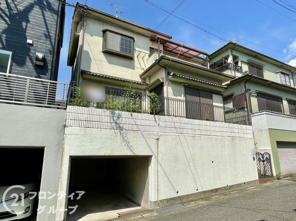 八幡市西山丸尾の中古一戸建て