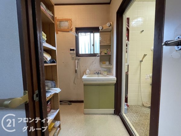 京田辺市草内上リ立の中古一戸建て
