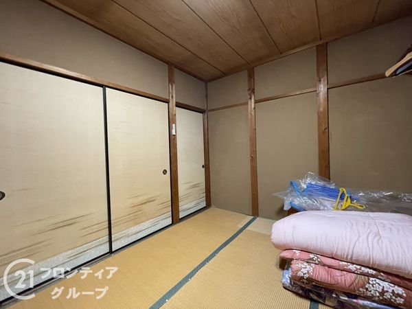 京田辺市草内上リ立の中古一戸建て