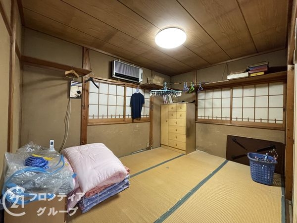 京田辺市草内上リ立の中古一戸建て
