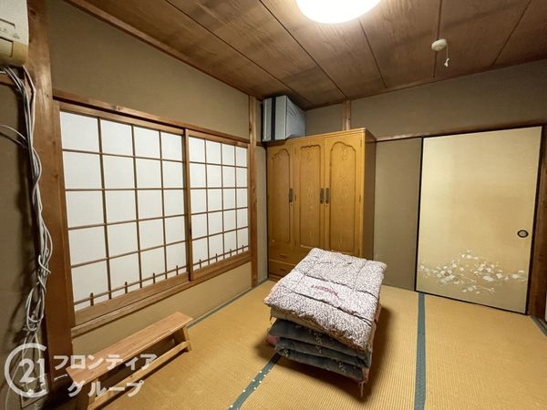 京田辺市草内上リ立の中古一戸建て