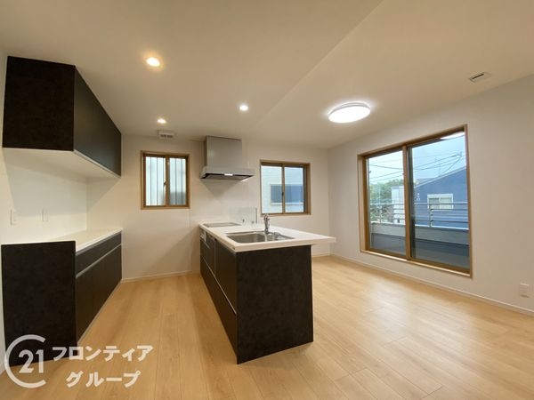 京田辺市三山木越前の新築一戸建