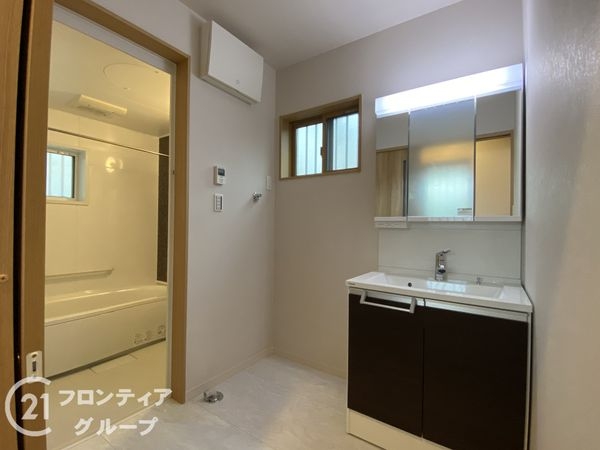京田辺市三山木越前の新築一戸建