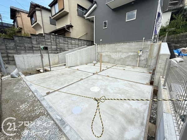 京都市伏見区深草願成町 新築一戸建て 2号棟(駐車場)