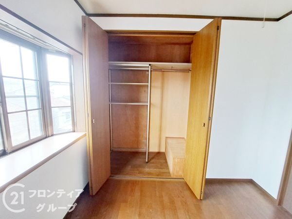 八幡市八幡長町の中古一戸建て