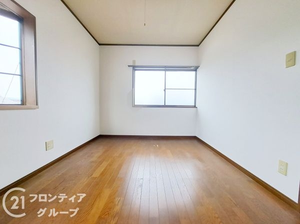 八幡市八幡長町の中古一戸建て