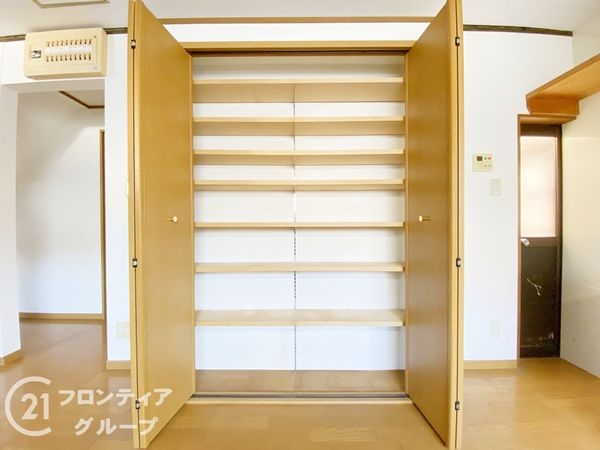 京都市山科区西野山射庭ノ上町の中古一戸建て