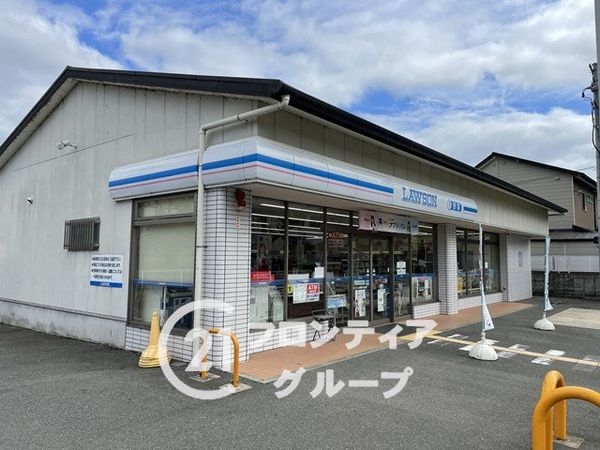 京都市山科区西野山射庭ノ上町の中古一戸建て(ローソン山科新大石道店)