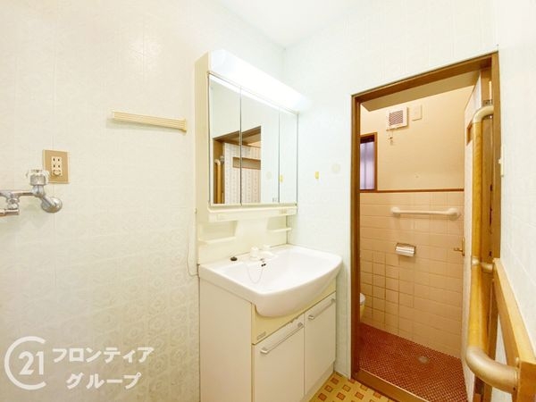 京都市山科区西野山射庭ノ上町の中古一戸建て