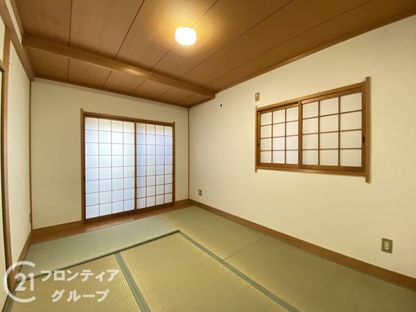 京都市山科区西野山射庭ノ上町の中古一戸建て