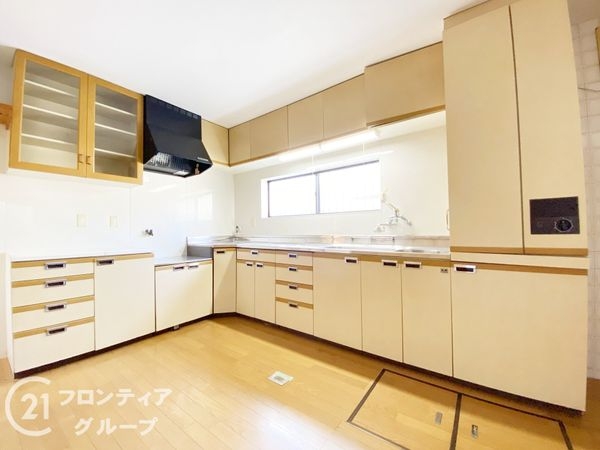 京都市山科区西野山射庭ノ上町の中古一戸建て