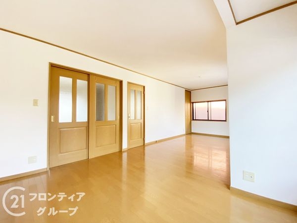 京都市山科区西野山射庭ノ上町の中古一戸建て