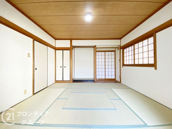 京都市山科区西野山射庭ノ上町の中古一戸建て