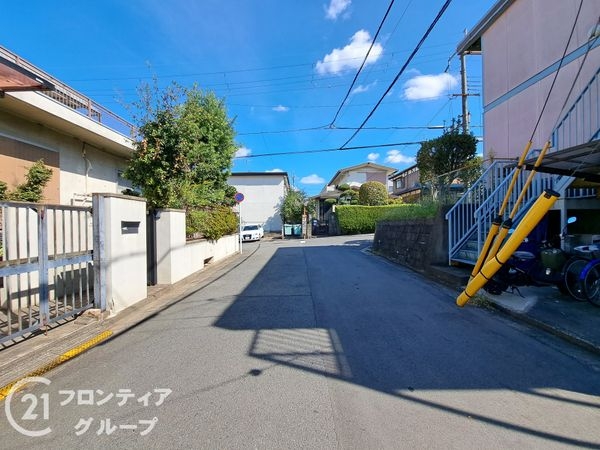 八幡市男山金振　新築一戸建て　１号棟