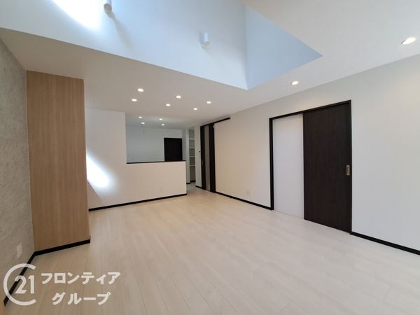 八幡市男山金振　新築一戸建て　１号棟