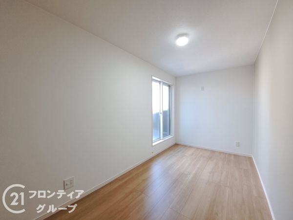 八幡市男山金振　新築一戸建て　３号棟