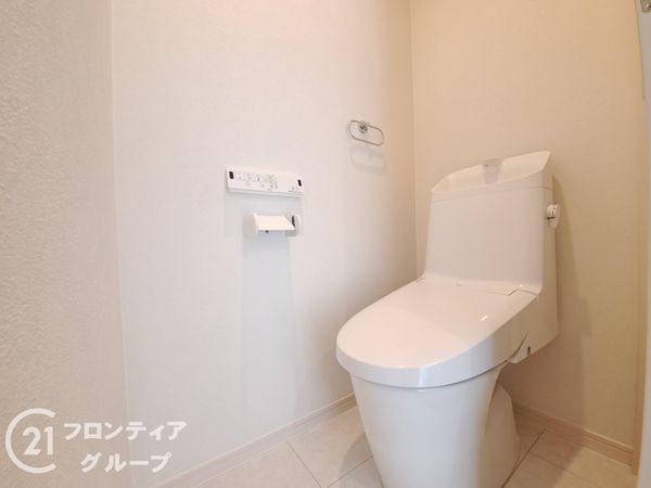 八幡市男山金振　新築一戸建て　３号棟