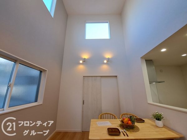 八幡市男山金振　新築一戸建て　３号棟