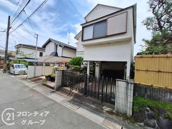城陽市寺田宮ノ谷の中古一戸建て