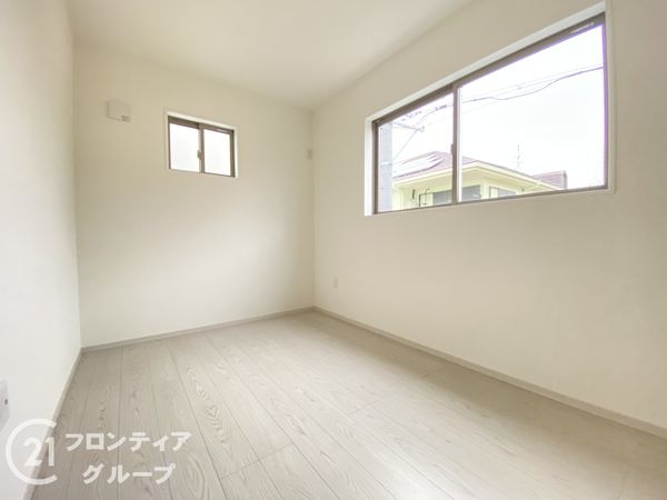 京都市伏見区淀下津町　新築一戸建て　１期　４号棟