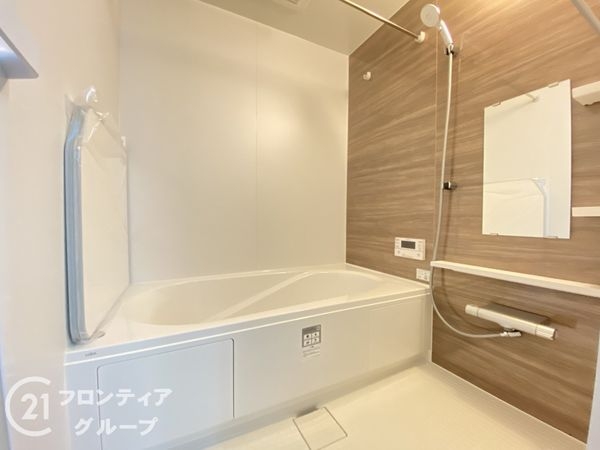京都市伏見区淀下津町　新築一戸建て　１期　５号棟
