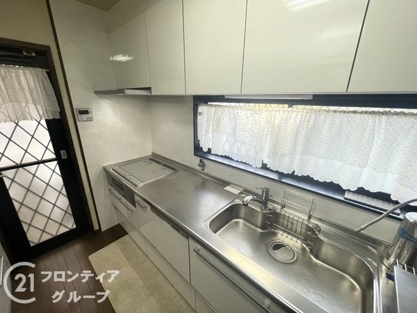 枚方市北山1丁目の中古一戸建て(キッチン)
