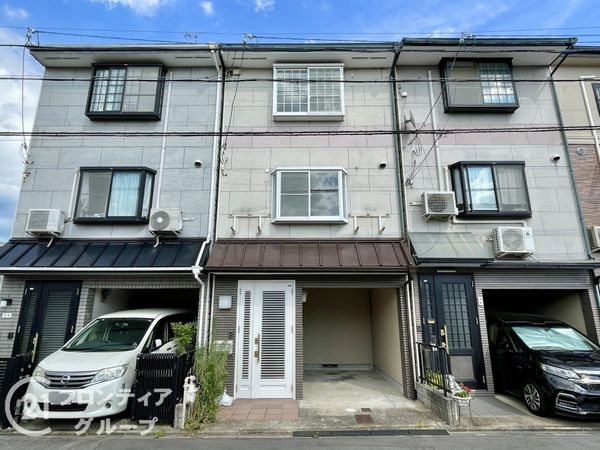京都府京都市伏見区中之町　中古一戸建て