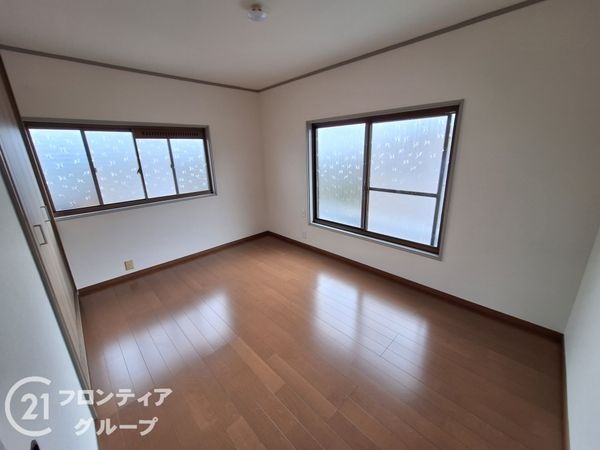八幡市八幡岸本の中古一戸建て