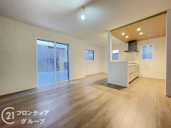 京都市伏見区醍醐新開　新築一戸建て　第１　２号棟