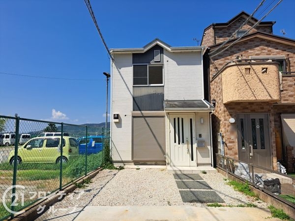 京都市山科区大宅中小路町　中古一戸建て
