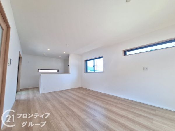 京都市山科区西野山桜ノ馬場町　新築一戸建て