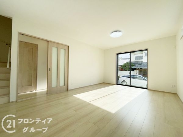 京都市西京区大原野上里鳥見町　新築一戸建て　１期　１号棟