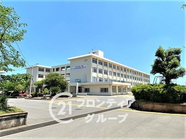 石清水ビューハイツA棟 中古マンション(八幡市立男山中学校)