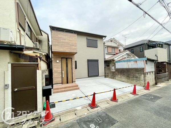 京都市山科区椥辻中在家町　新築一戸建て