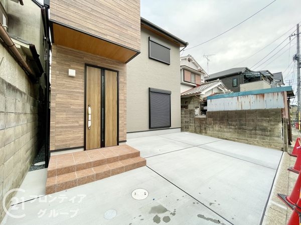 京都市山科区椥辻中在家町　新築一戸建て