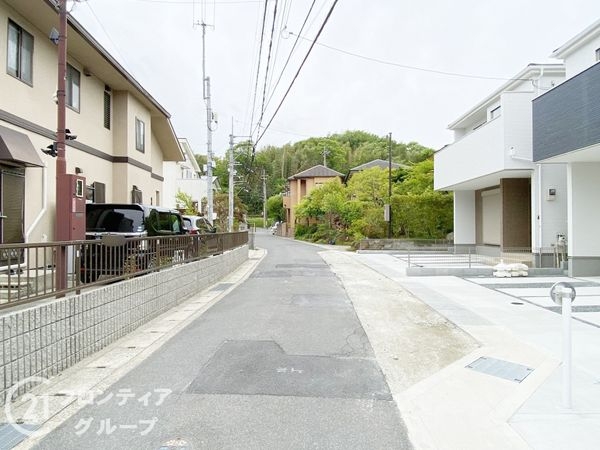 京田辺市興戸南鉾立　新築一戸建て　１号棟
